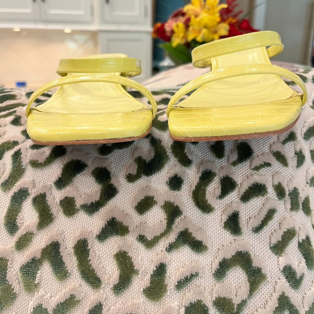 Marc Fisher 7.5 Yellow Sandals - Picture 5 of 8